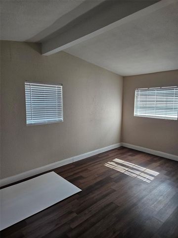 3810 E 32ND AVENUE, Tampa, FL 33610