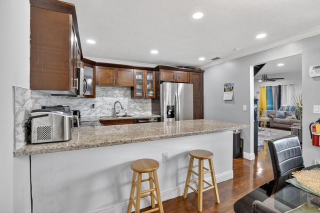 139 San Remo Boulevard 139, North Lauderdale, FL 33068