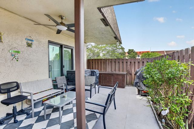 139 San Remo Boulevard 139, North Lauderdale, FL 33068