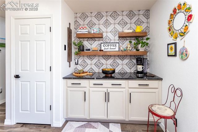 1174 Hill Mesa Court, Colorado Springs, CO 80905