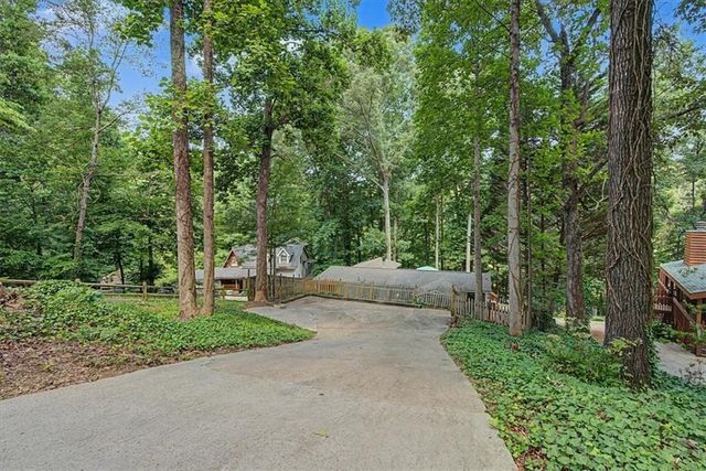 6695 Thunder Trail, Gainesville, GA 30506
