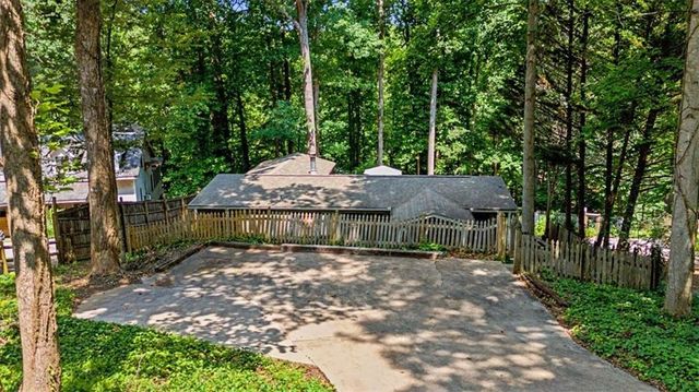 6695 Thunder Trail, Gainesville, GA 30506