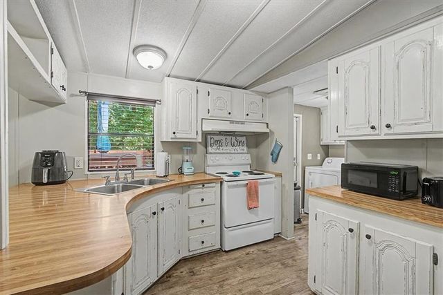 6695 Thunder Trail, Gainesville, GA 30506