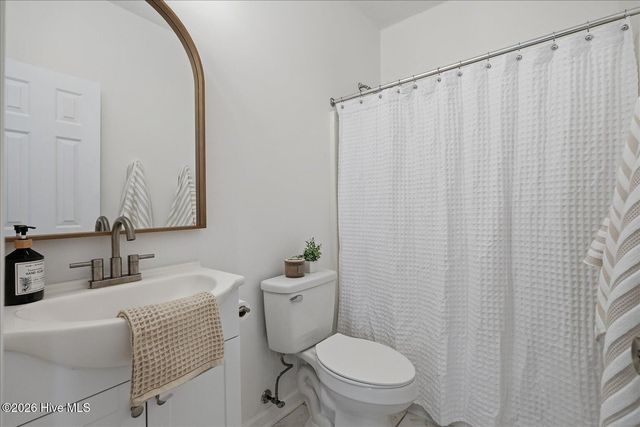 131 Longstreet Drive Apt 106, Wilmington, NC 28412