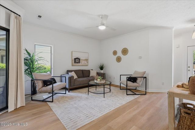 131 Longstreet Drive Apt 106, Wilmington, NC 28412