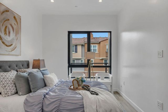 889 McLellan Drive 205, South San Francisco, CA 94080