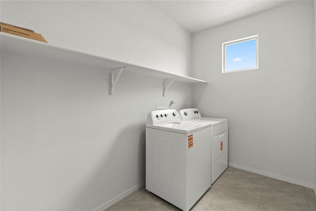 83 Calle Fuerza, Santa Fe, NM 87508