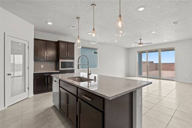 83 Calle Fuerza, Santa Fe, NM 87508