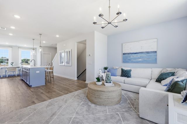 520 Heathwood Way, Summerville, SC 29486