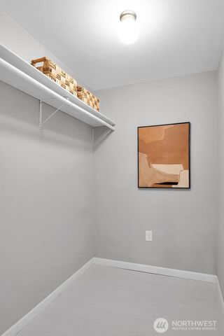 4221 S Willow Street S, Seattle, WA 98118