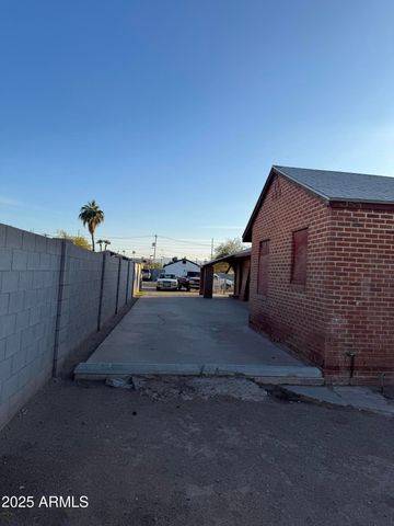 2230 E TAYLOR Street, Phoenix, AZ 85006