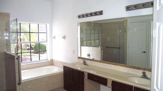 3945 Diamond Chip Court, Wellington, FL 33414