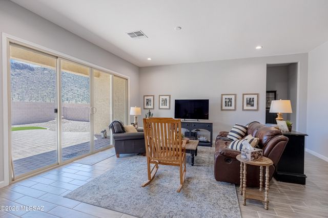 10328 N Desert Tea Drive, Marana, AZ 85653