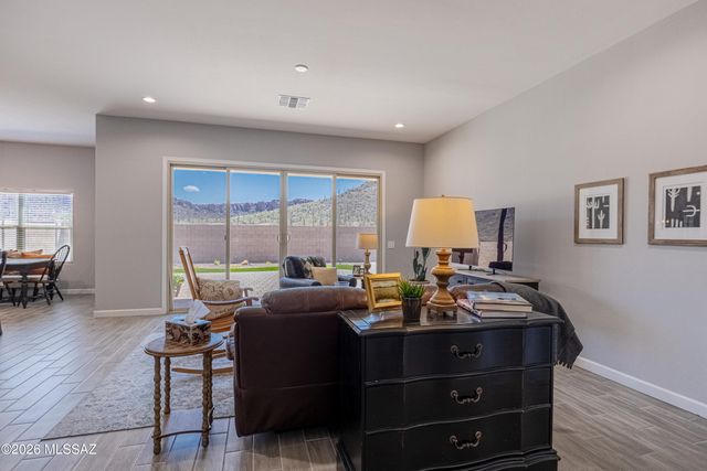 10328 N Desert Tea Drive, Marana, AZ 85653