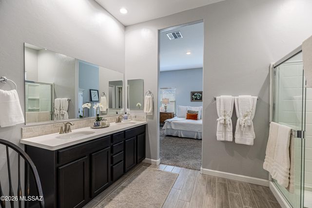 10328 N Desert Tea Drive, Marana, AZ 85653