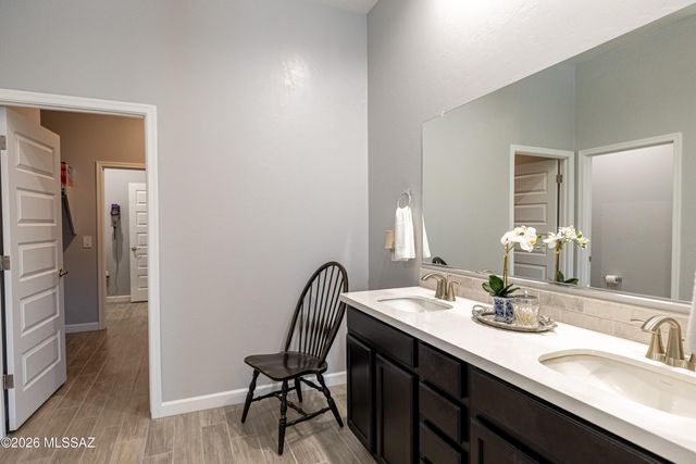 10328 N Desert Tea Drive, Marana, AZ 85653