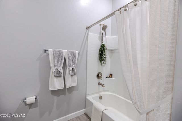 10328 N Desert Tea Drive, Marana, AZ 85653