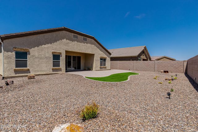 10328 N Desert Tea Drive, Marana, AZ 85653