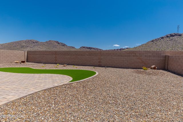 10328 N Desert Tea Drive, Marana, AZ 85653
