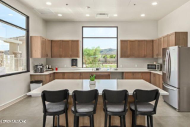 10328 N Desert Tea Drive, Marana, AZ 85653