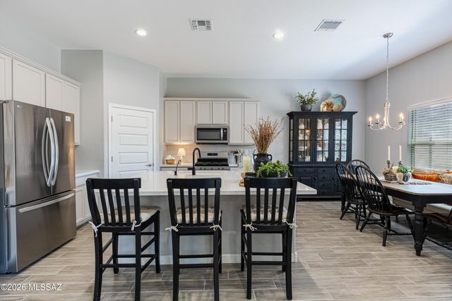 10328 N Desert Tea Drive, Marana, AZ 85653
