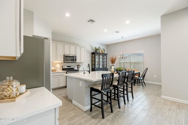 10328 N Desert Tea Drive, Marana, AZ 85653