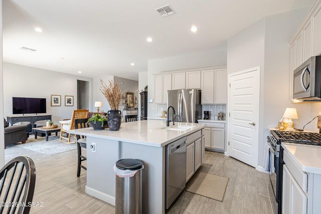 10328 N Desert Tea Drive, Marana, AZ 85653
