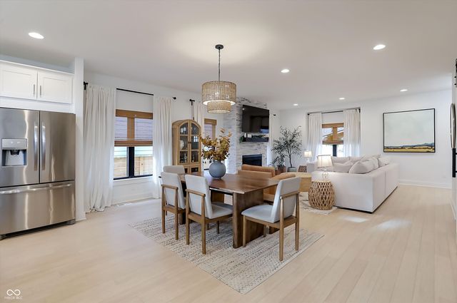 2043 Columbia Avenue, Indianapolis, IN 46202