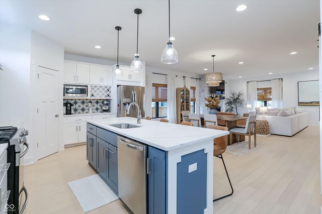 2043 Columbia Avenue, Indianapolis, IN 46202