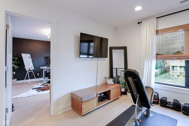 2043 Columbia Avenue, Indianapolis, IN 46202