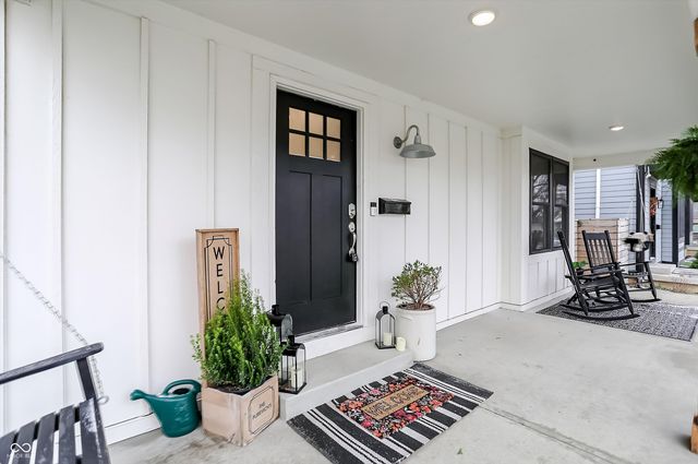 2043 Columbia Avenue, Indianapolis, IN 46202