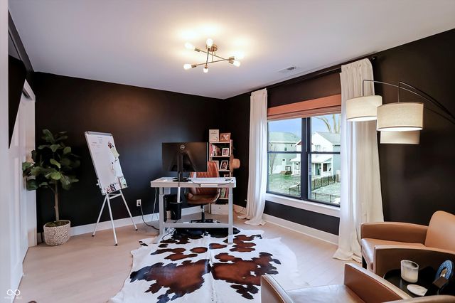 2043 Columbia Avenue, Indianapolis, IN 46202