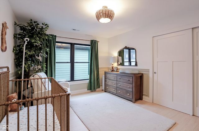 2043 Columbia Avenue, Indianapolis, IN 46202