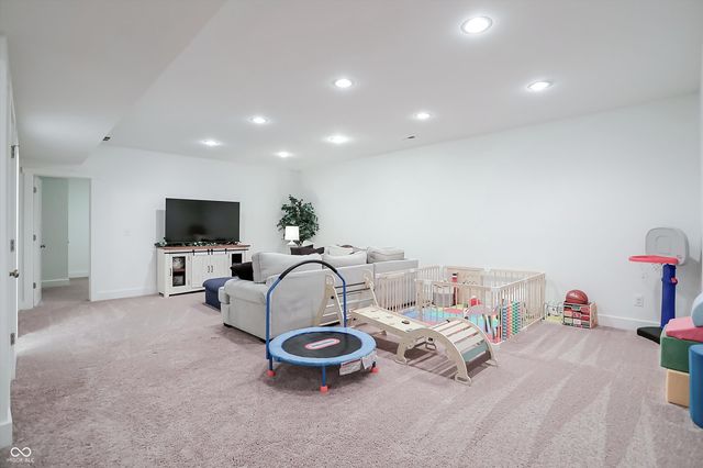 2043 Columbia Avenue, Indianapolis, IN 46202