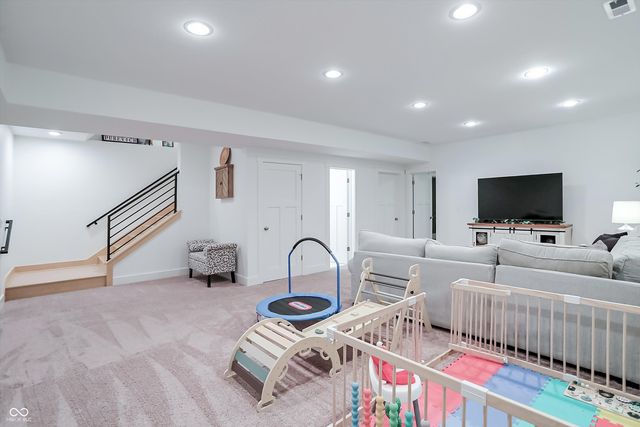 2043 Columbia Avenue, Indianapolis, IN 46202