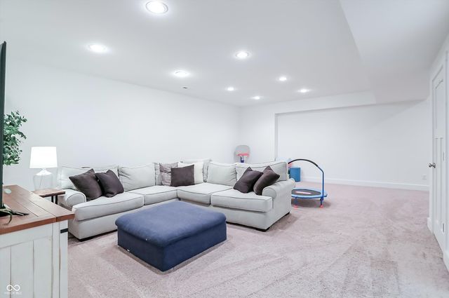 2043 Columbia Avenue, Indianapolis, IN 46202