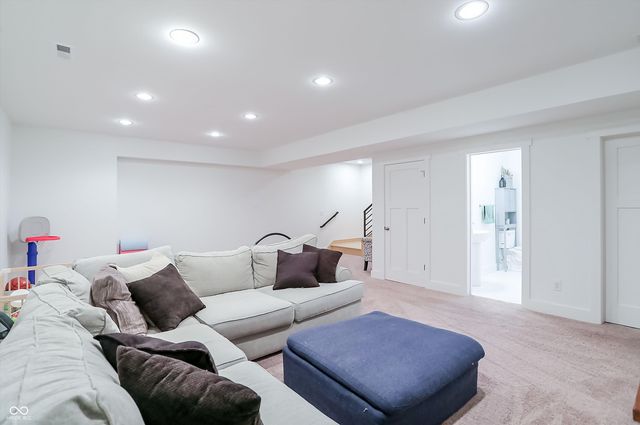 2043 Columbia Avenue, Indianapolis, IN 46202