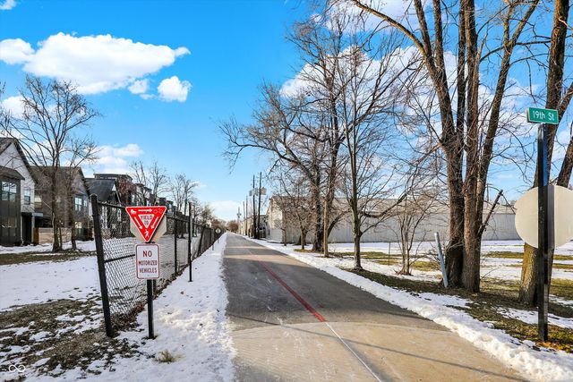 2043 Columbia Avenue, Indianapolis, IN 46202