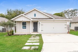 7011 Randado Ct, San Antonio, TX 78242