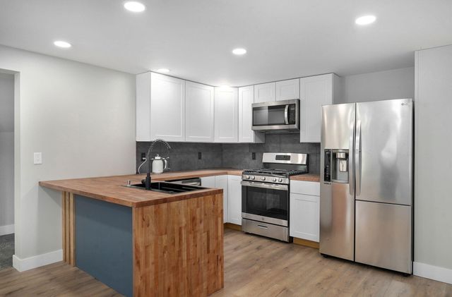 1616 N Hampton Avenue, Springfield, MO 65803