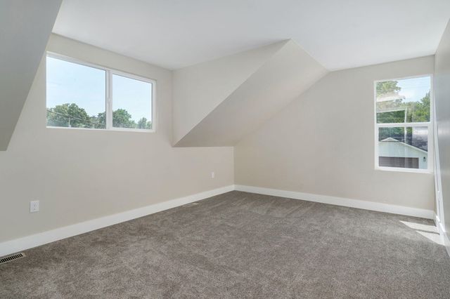 1616 N Hampton Avenue, Springfield, MO 65803