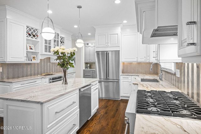 2352 Macintosh Drive, Manasquan, NJ 08736