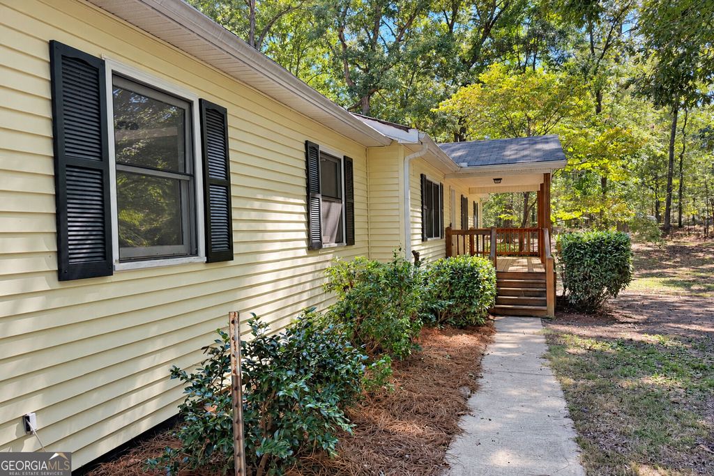 660 Sutallee Ridge Trail NE, White, GA 30184 — photo 2