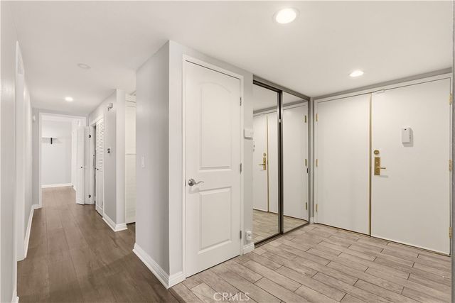 4542 Willis Avenue 302, Sherman Oaks, CA 91403