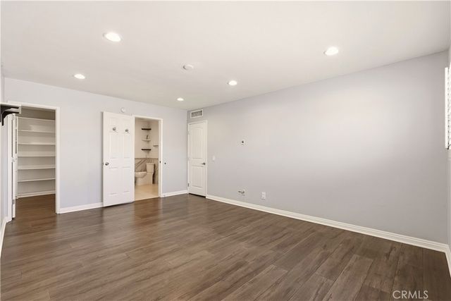 4542 Willis Avenue 302, Sherman Oaks, CA 91403