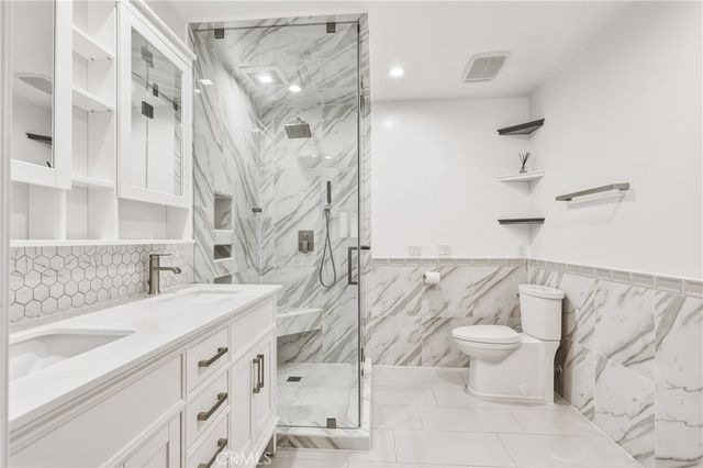 4542 Willis Avenue 302, Sherman Oaks, CA 91403
