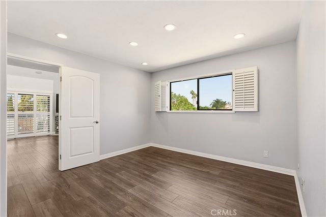 4542 Willis Avenue 302, Sherman Oaks, CA 91403