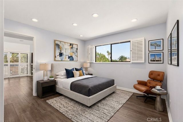 4542 Willis Avenue 302, Sherman Oaks, CA 91403