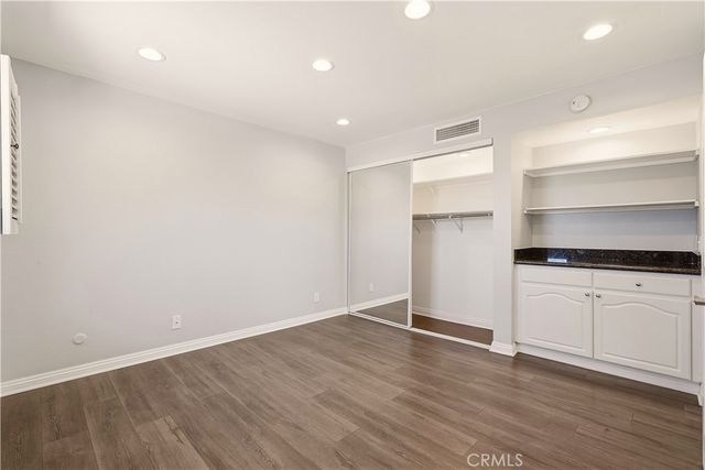 4542 Willis Avenue 302, Sherman Oaks, CA 91403