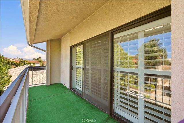 4542 Willis Avenue 302, Sherman Oaks, CA 91403